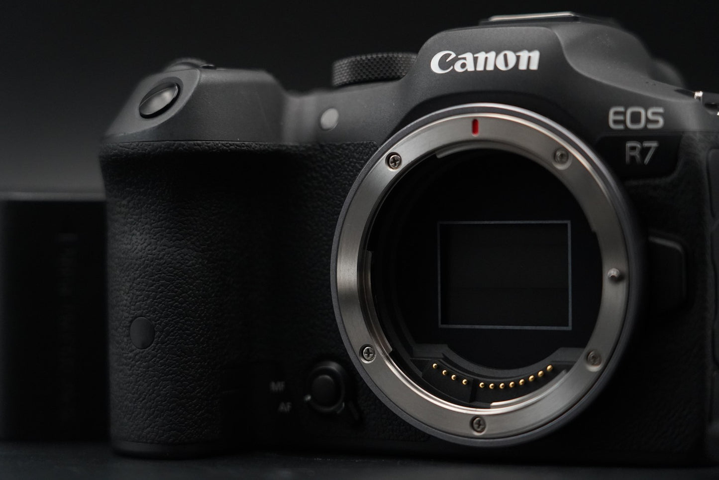 Canon EOS R7 Mirrorless Digital Camera US DUTY PAID 10818