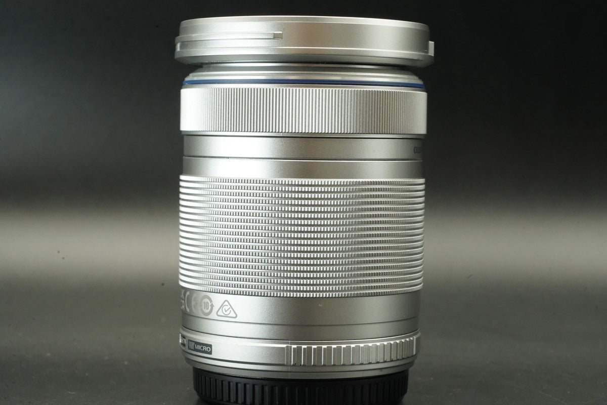Olympus OM-D E-M10 Mark II Silver w/ 14-42mm + 40-150mm Lens -872 cut- #12315