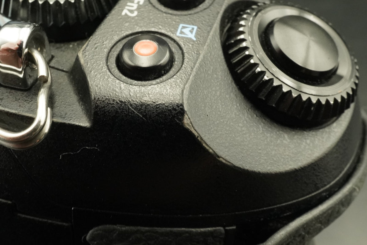 Olympus OM-D E-M1 Mark II Digital Camera Black Body JAPAN -75747 cut- #12033