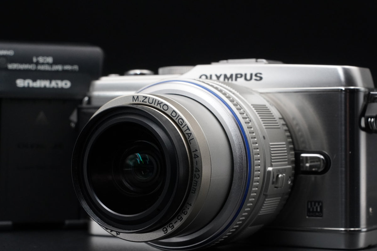 Olympus PEN E-P3 12.3MP Digital Camera Silver US STOCK #10538
