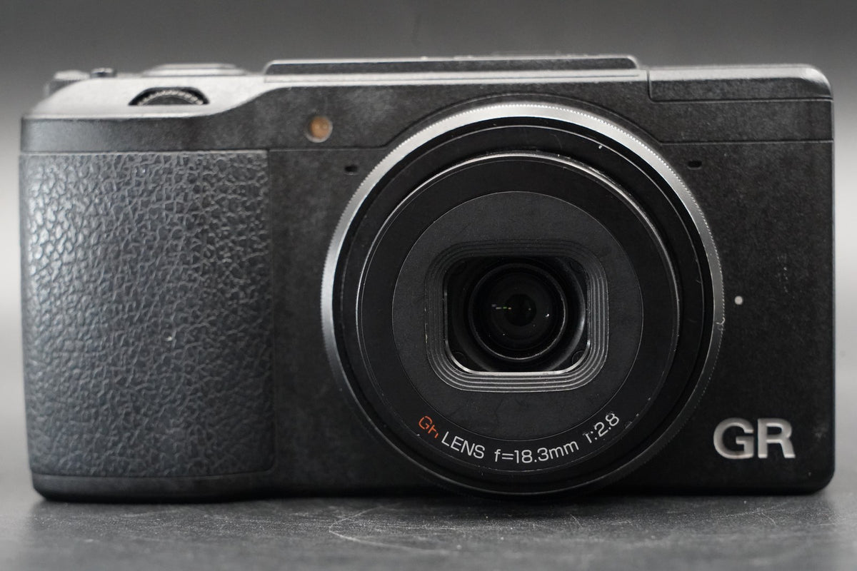 RICOH GR II 16.2 MP Compact Digital Video Camera -45900 cuts- #12147