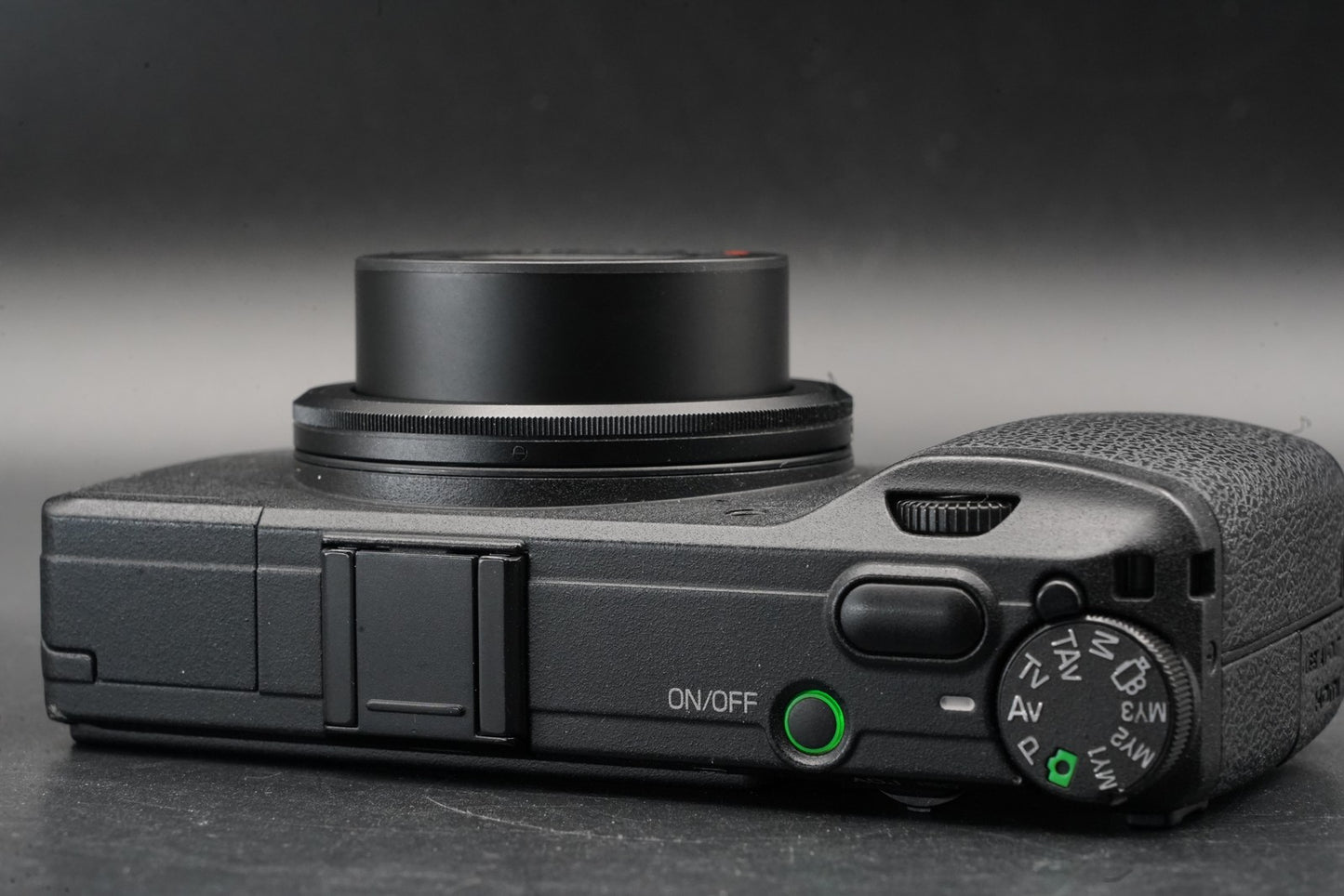 3461 cuts!! RICOH GR 16.2MP Digital Compact Camera Black 11186