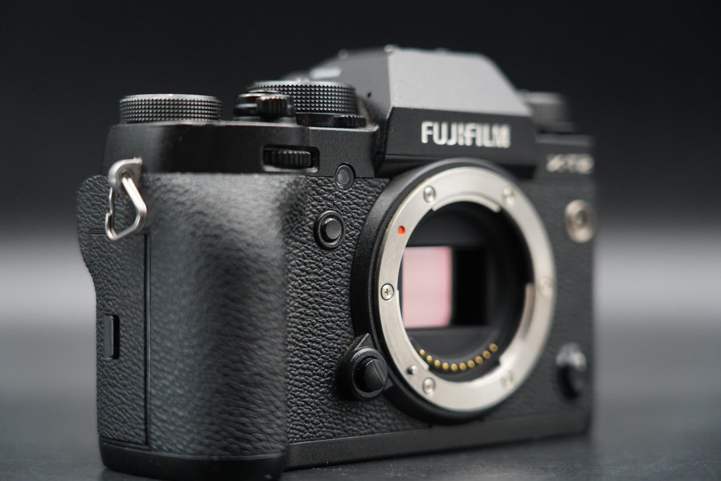 Only 1 cut!! Fujifilm Fuji X-T2 Mirrorless Digital Camera 11313