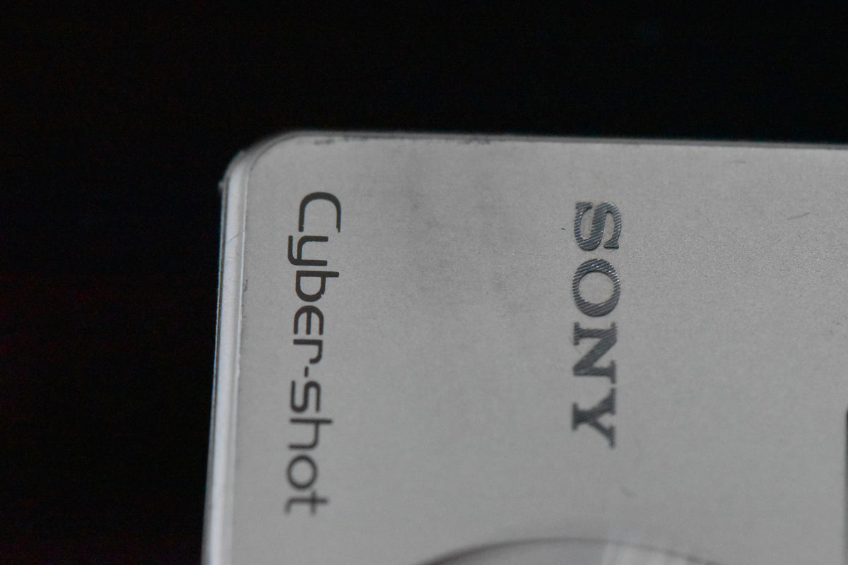 SONY Cyber-shot DSC-WX200 Digital Camera 18.2MP Silver US STOCK #7339