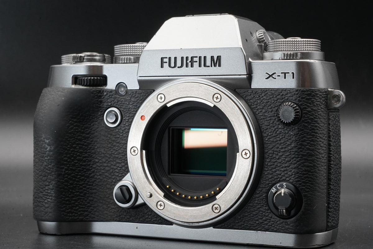 Fujifilm X-T1 16.3MP Mirrorless Digital Camera Black US STOCK #11267