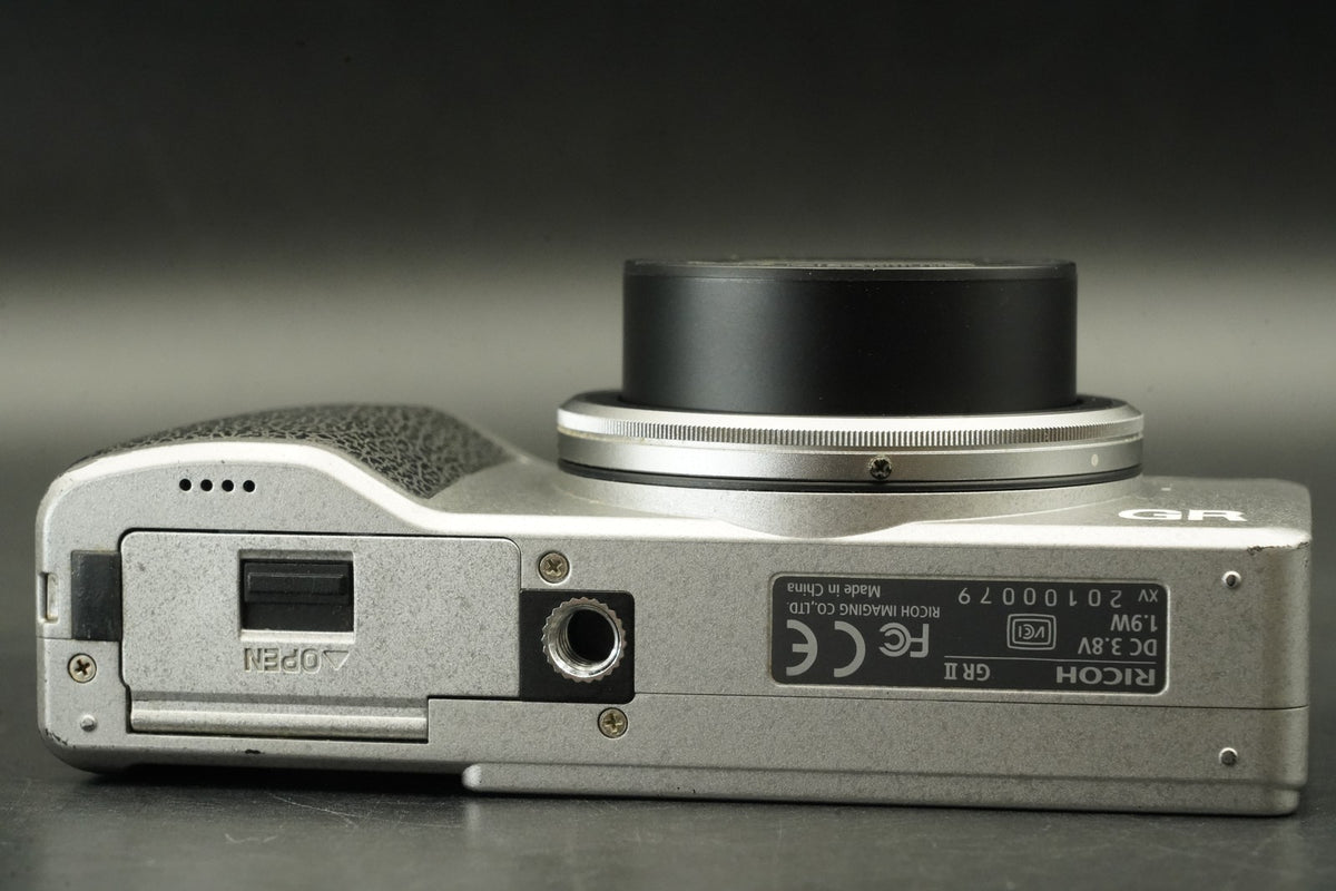 RICOH GR II 16.2 MP Compact Digital Video Camera -Only 1 cut !?- #12244