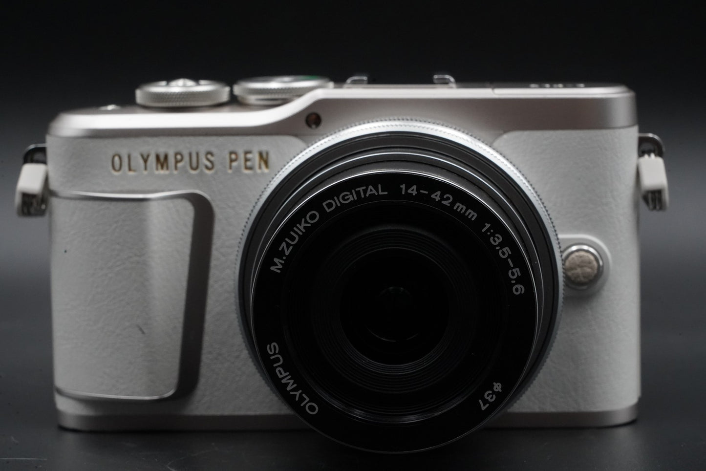 OLYMPUS PEN E-PL9 16.1MP Digital Camera w/ 2 Lens White US DUTY PAID 10663