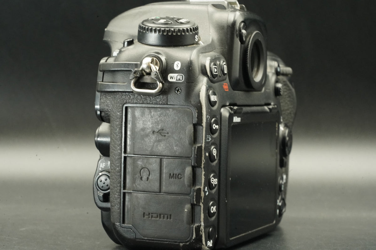 Nikon D500 20.9MP Digital SLR Camera Body -370K cuts- US STOCK #12639