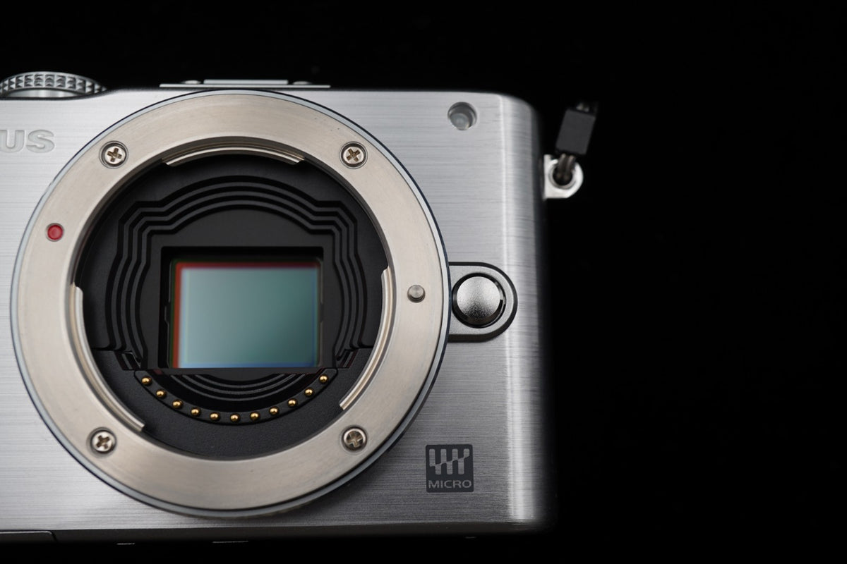 Olympus PEN Lite E-PL3 Silver 12.3 MP Digital Camera Body US STOCK