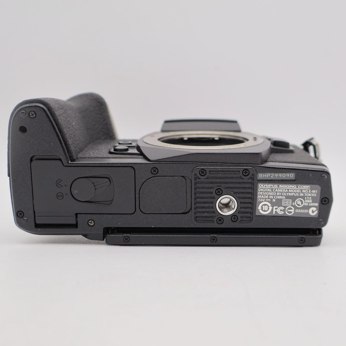 Olympus OM-D E-M1 Digital Camera Black Body -19195 cuts- US STOCK #11207