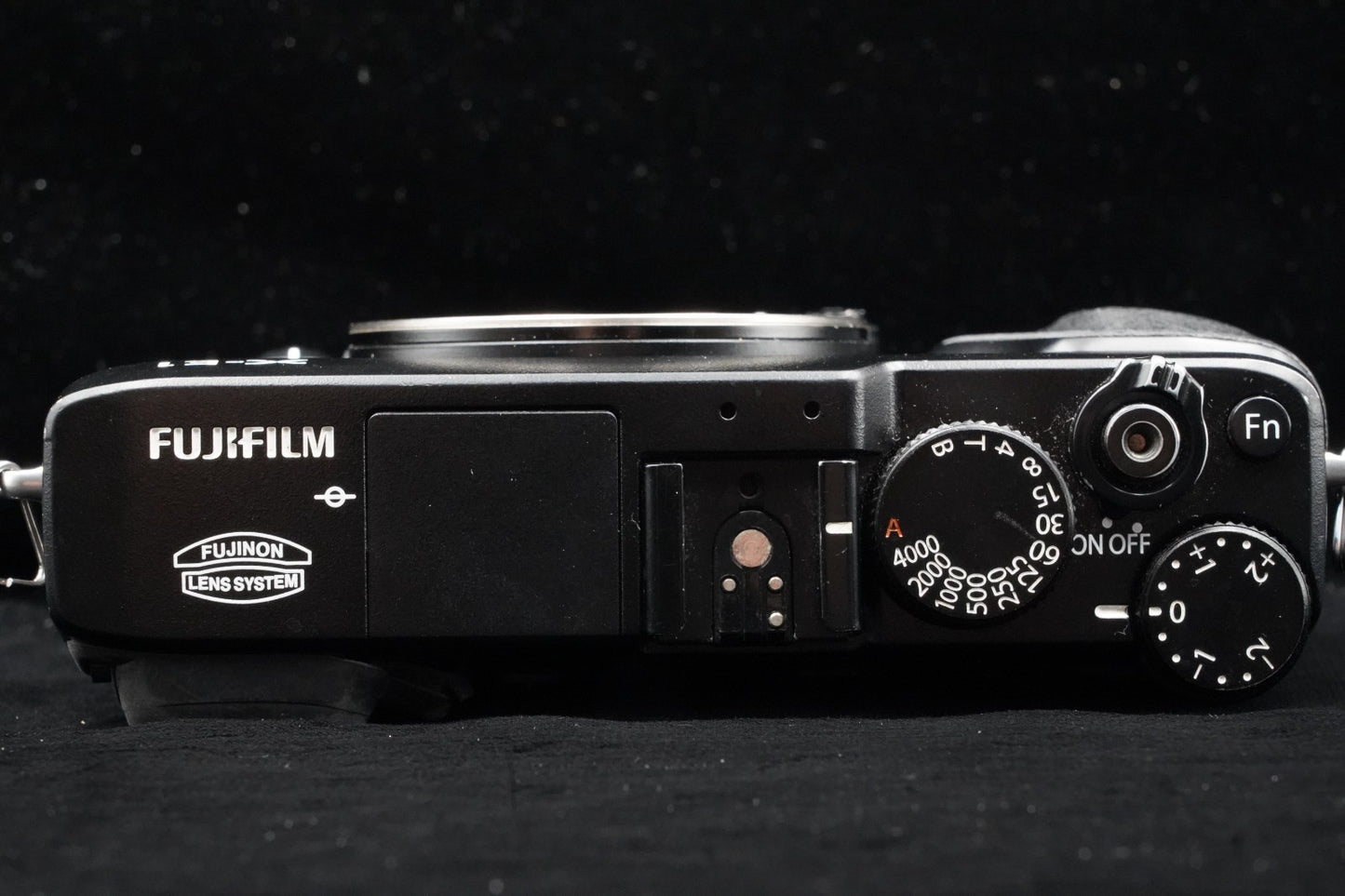 Fujifilm X-E1 16.3MP Digital SLR Camera Body Black US Duty Paid 9553