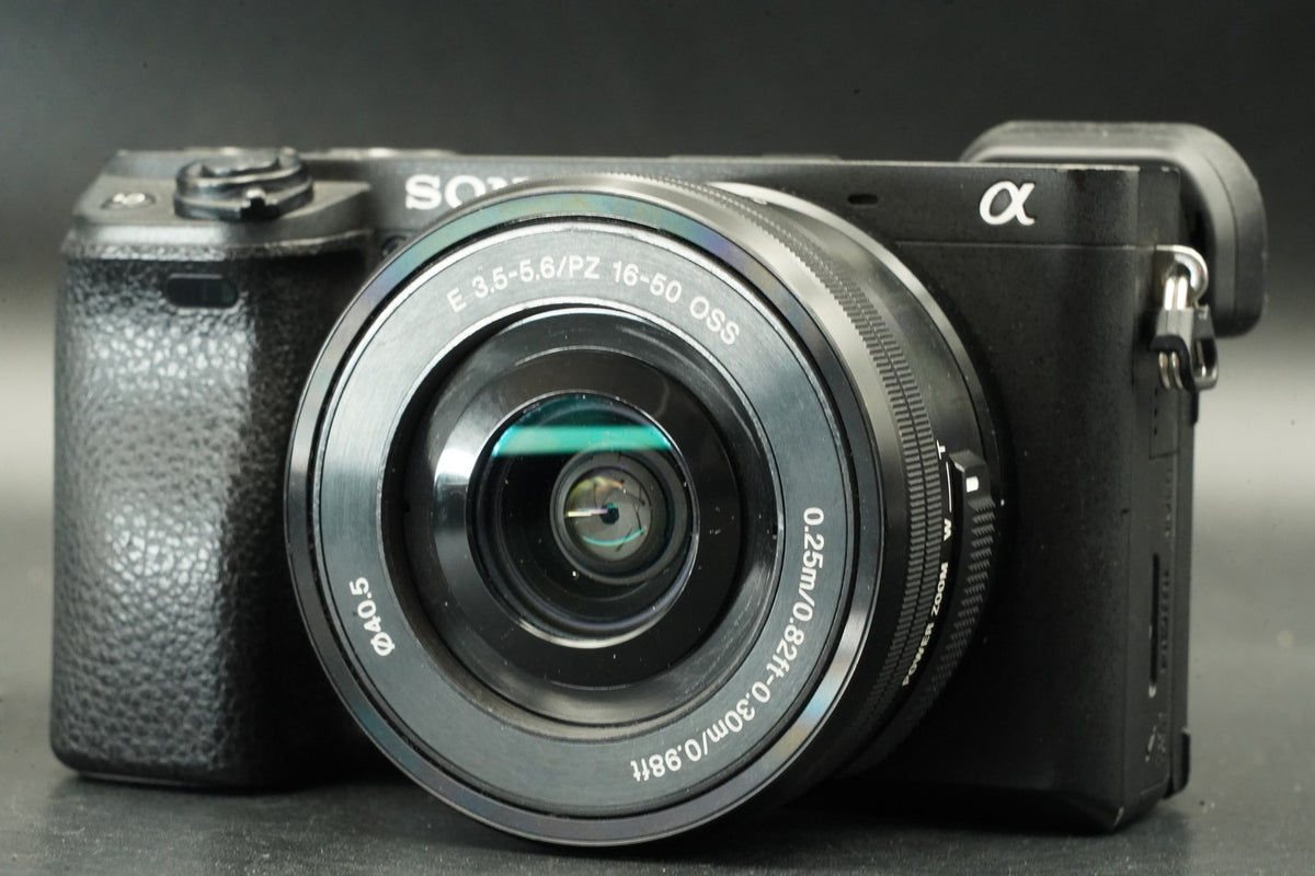 Sony A6400 Mirrorless Digital Camera with 2 Lenses Black -19894 cuts- #12035