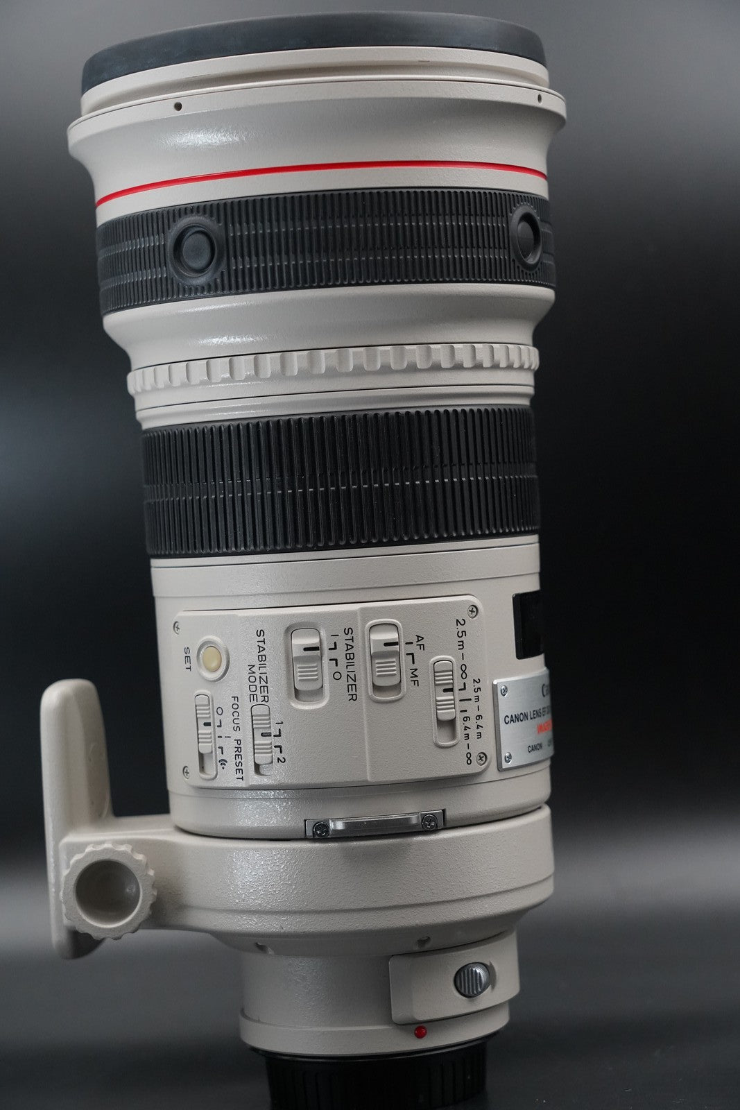Canon EF 300mm F/2.8 L IS USM Lens w/ BOX US STOCK #11329