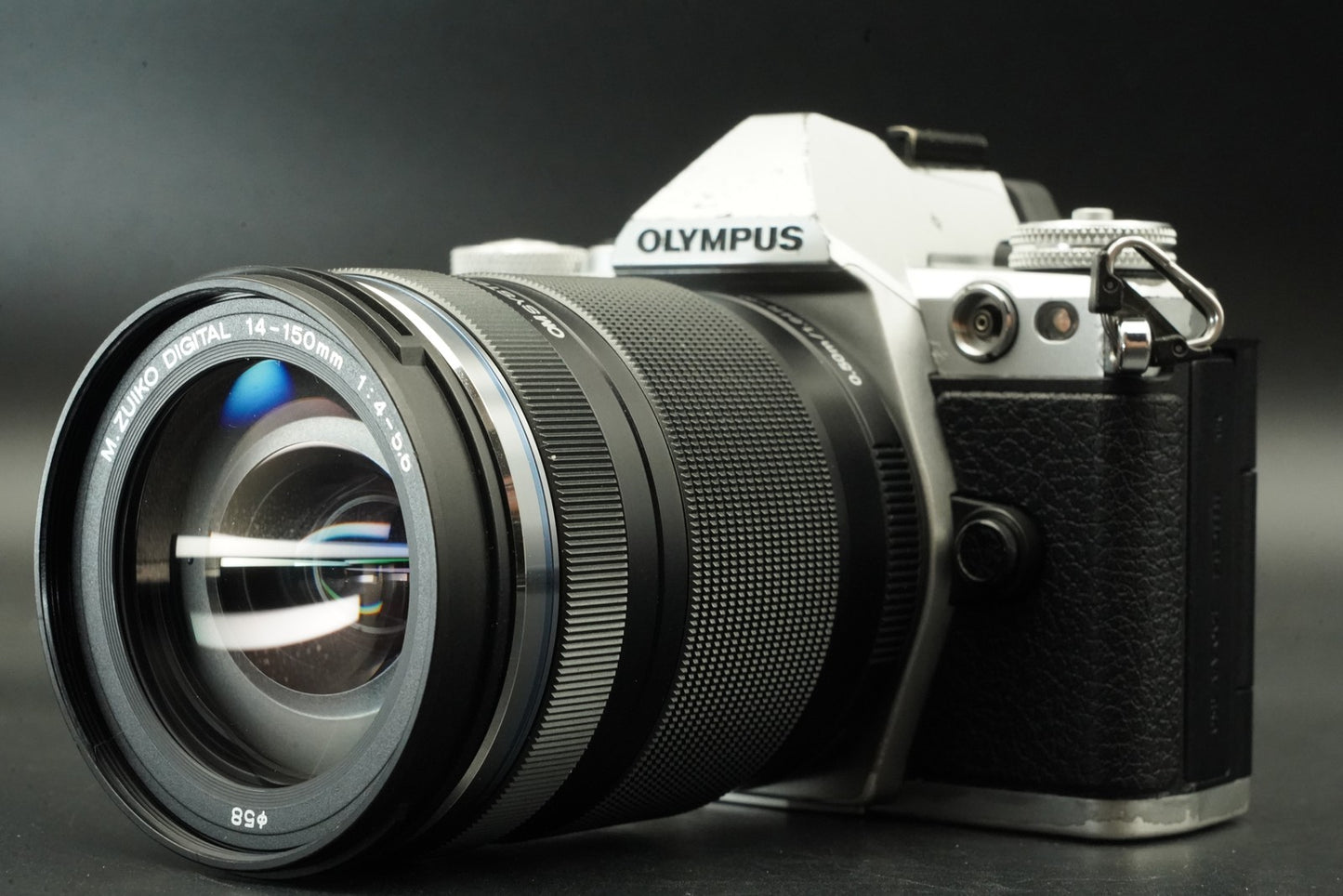 Olympus OM-D E-M5 Mark II w/ M.ZUIKO 14-150 Lens Silver -10789 cuts- #11765