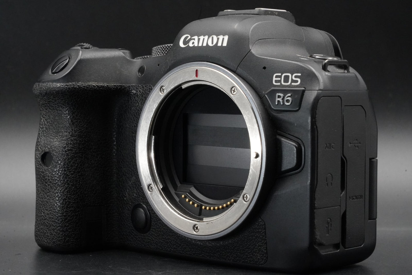 [ US DUTY PAID ] Canon EOS R6 20.1MP Mirrorless Camera 11062