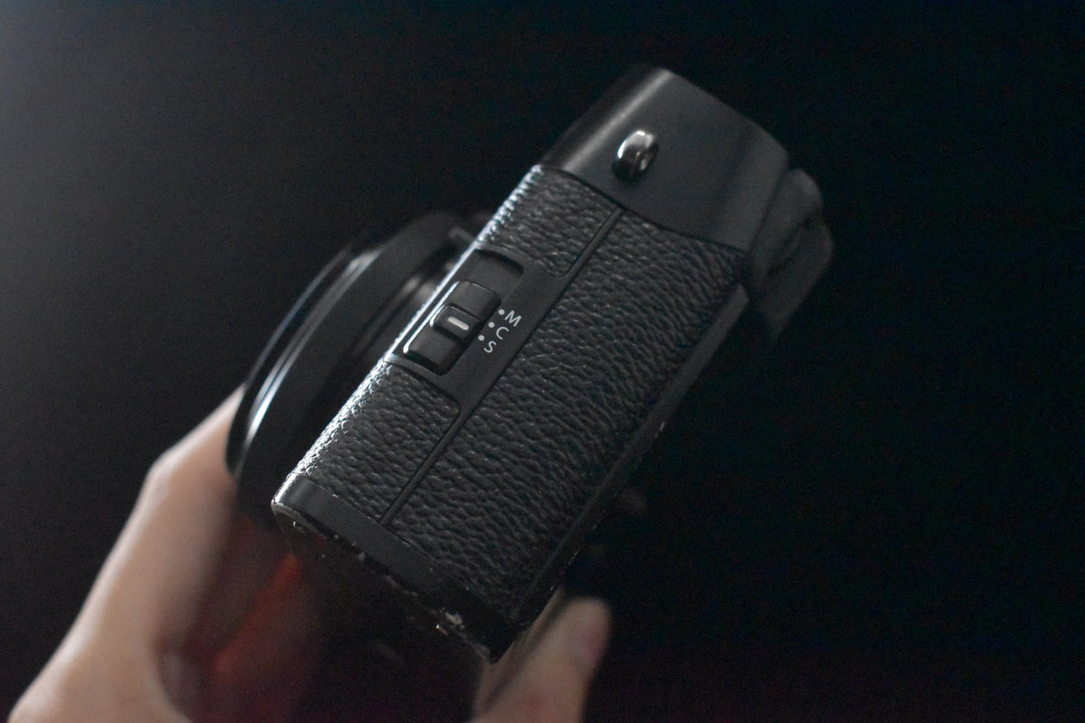 [US Duty Paid] Fujifilm X100F 24.3MP cámara digital negra de JAPÓN 7991