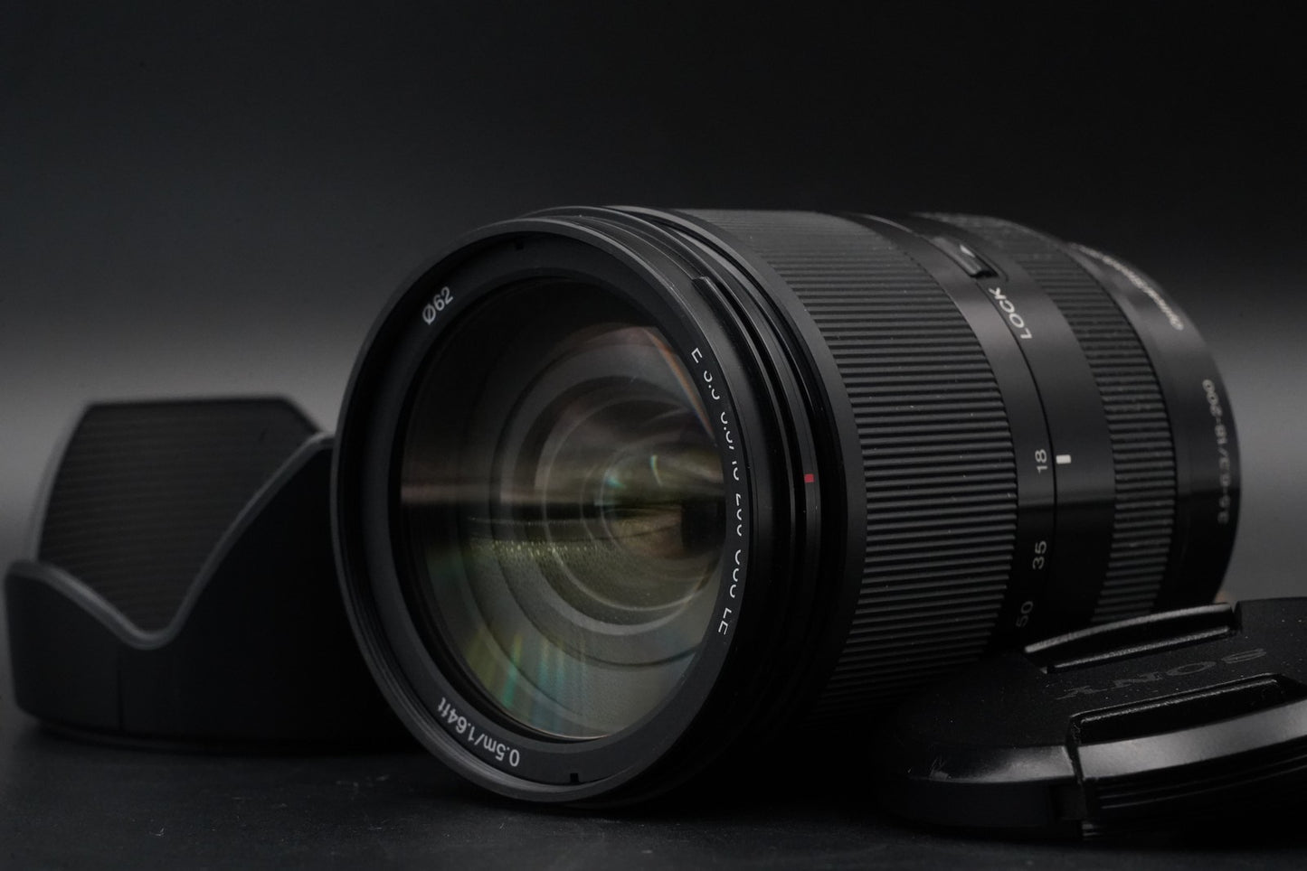 Sony E 18-200mm f/3.5-6.3 OSS LE Black Lens sony E Mount SEL18200LE 10881