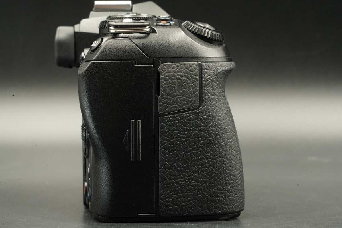 Olympus OM-D E-M1 Mark III Mirrorless Camera Body -Shutter Count 39362 #11529