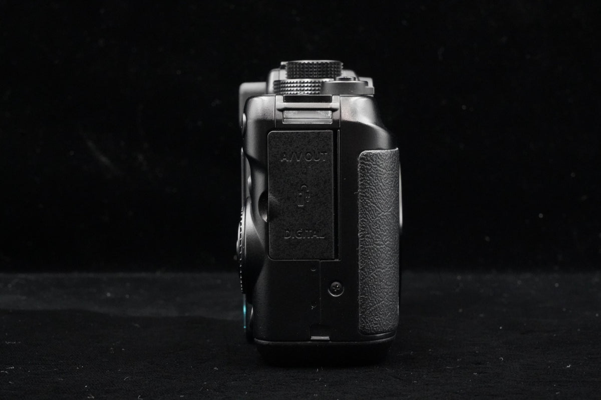 Canon PowerShot G10 Point and Shoot Digital Compact Camera [] US STOCK #R0029