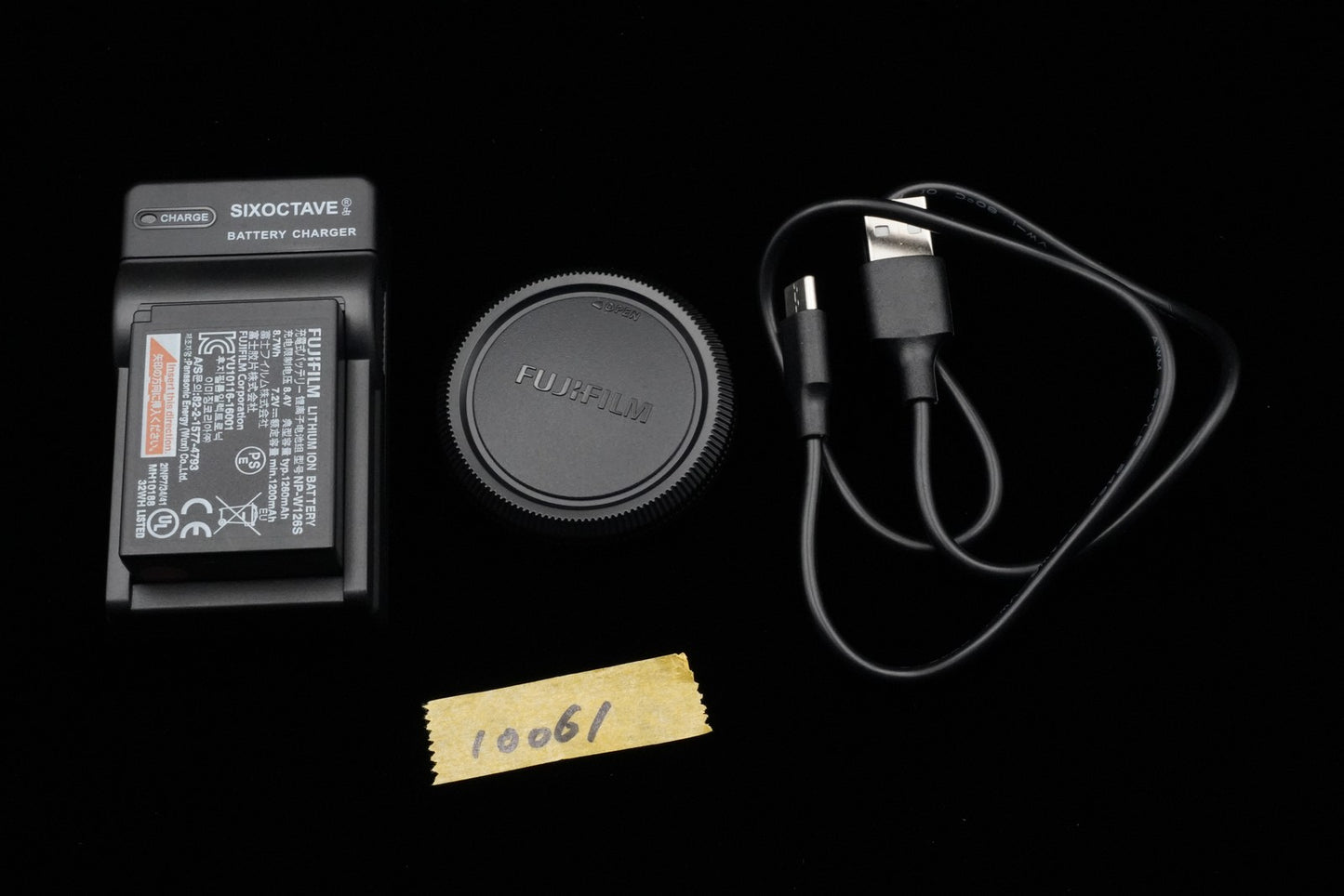 N Mint Fujifilm X-Pro2 24.3MP Mirrorless Digital Camera Body Black Shutter 9933