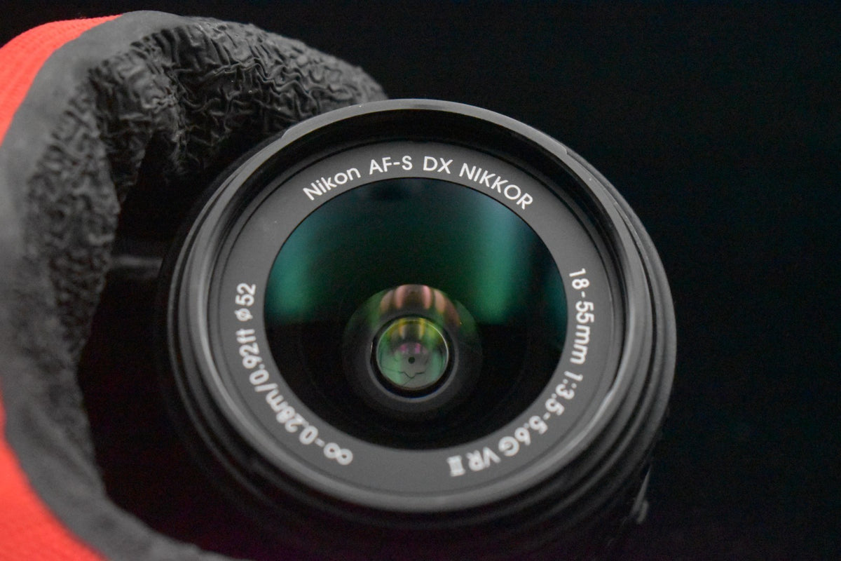 [US VERZOLLT] Nikon D5600 DSLR-Kamera mit 18-55 mm VR-Objektiv Kit 24,2 MP 9262
