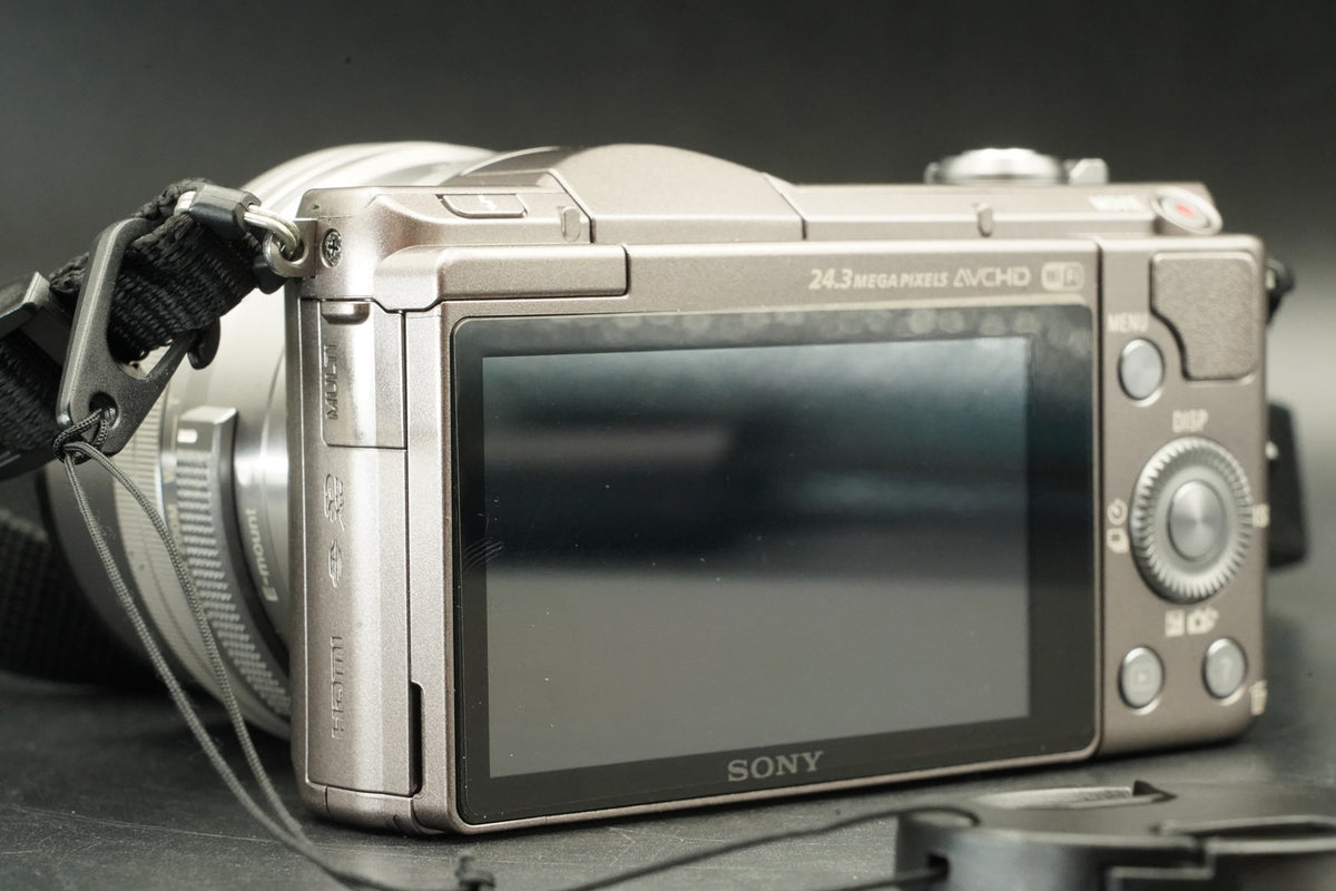 Sony a5100 Mirrorless Digital Camera Black -6551 cuts- US STOCK #12290