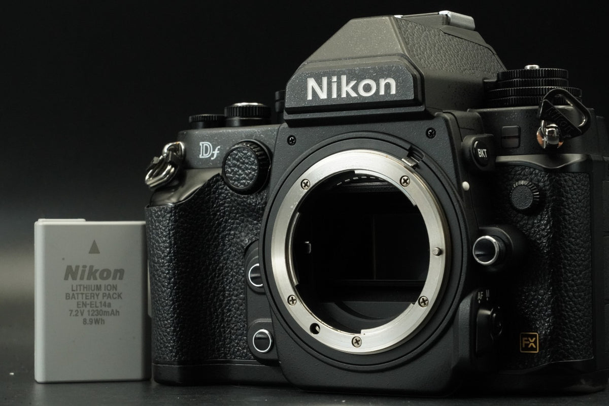 Nikon Df Negro DSLR Cuerpo de la cámara digital -71643 cortes- #11593