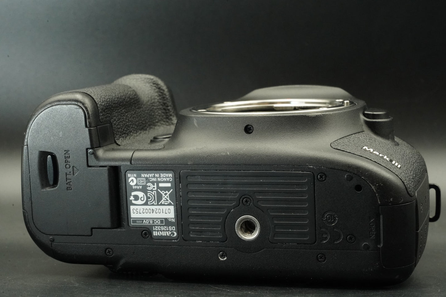 Canon EOS 5D Mark III Digital Camera DSLR w/ EF 24-105mm f/4 Lens 11672