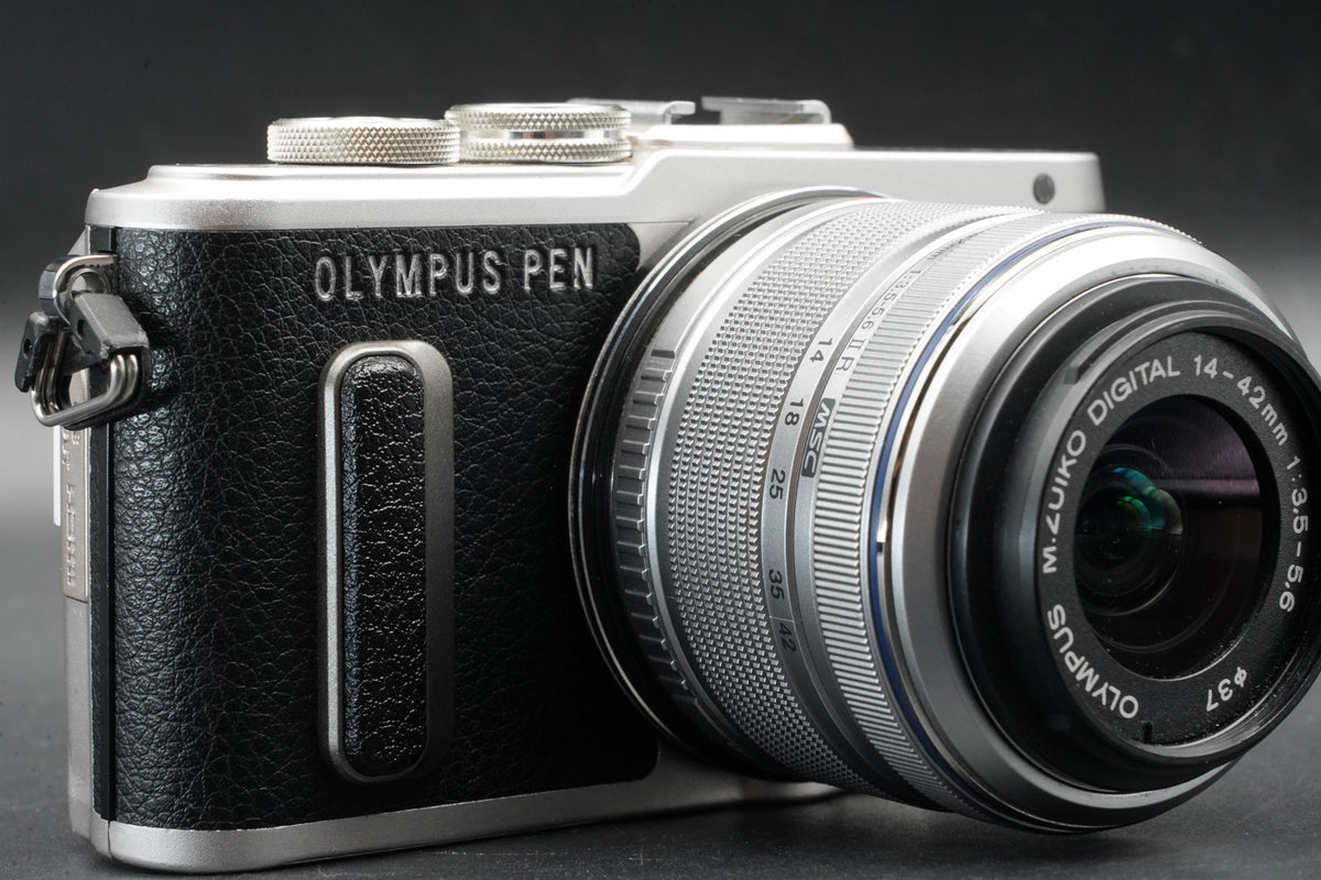 Olympus E-PL8 w/ 40-150mm Lens Digital Camera Silver US STOCK #11321