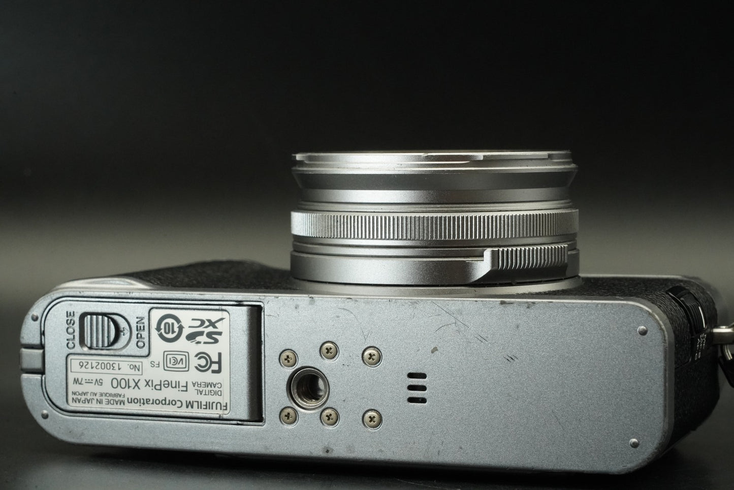 Fujifilm X100 FinePix X Series 12.3MP Silver Digital Camera US Duty Paid 11656