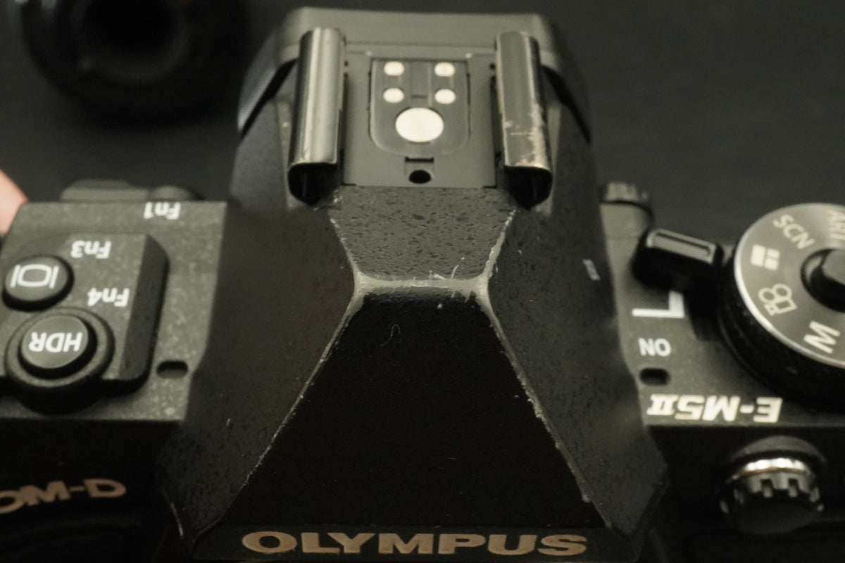 Olympus OM-D E-M5 Mark II w/ 14-42mm + 40-150mm Lens Black -16703 cuts- #12072