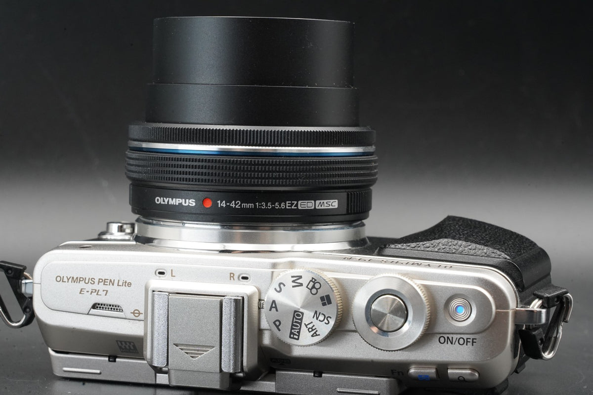 Olympus PEN E-PL7 Digital Camera Silver with 14-42mm Lens US STOCK #11432