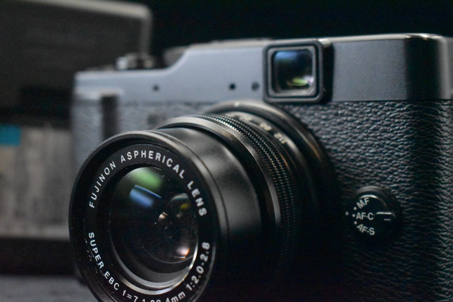 [US Duty Paid] Fujifilm X10 Black pPoint and Shoot Compact Digital Camera 8796