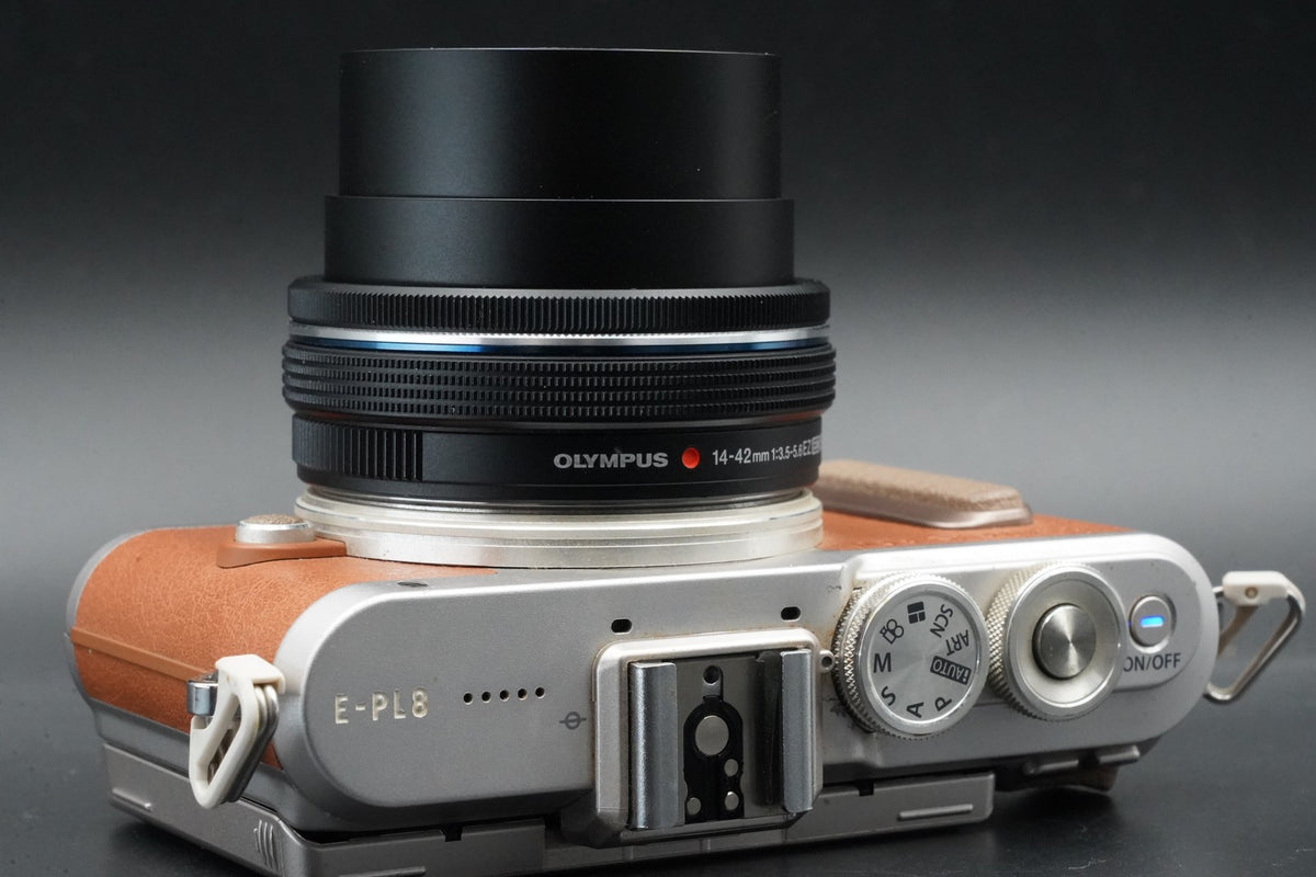 Olympus E-PL8 Brown w/ 2 lenses Digital Mirrorless Camera -5319 cuts- #11029