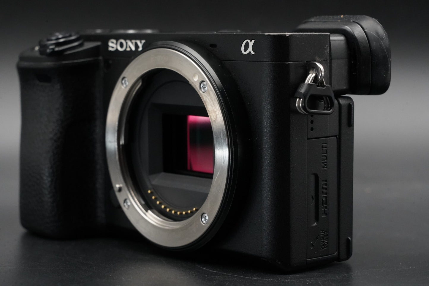Sony Alpha A6400 Mirrorless Digital Camera Black with Lens US Duty Paid 10872