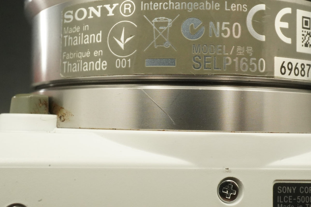 Sony a5000 Digital Camera White with 14-42mm + 55-210mm Lens -3359 cuts- #12364