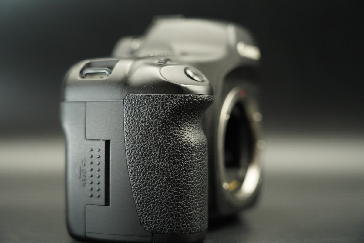 Canon EOS 5D Digital SLR Full Frame Camera Body Only #12351