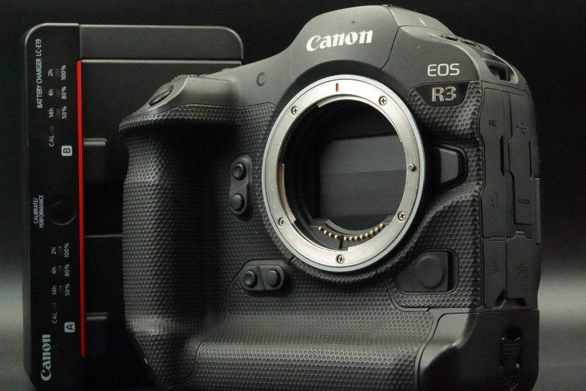 Canon EOS R3 Mirrorless Digital Camera -240K (48%) cuts- #12730