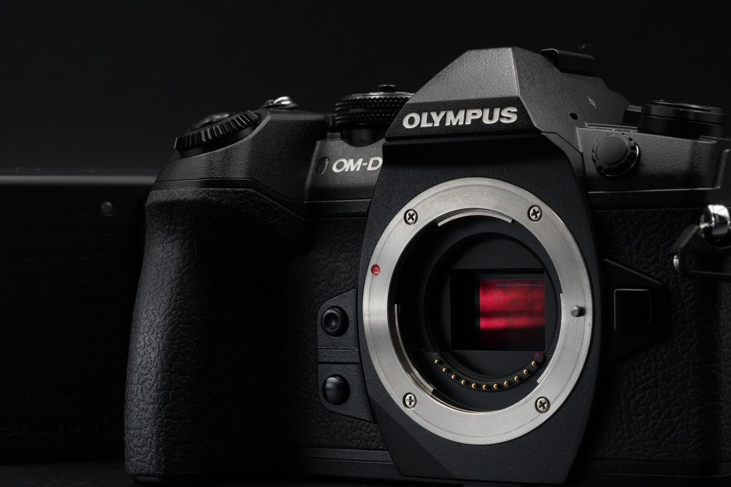 Olympus OM-D E-M1 Mark II Digital Camera Black Body JAPAN US Duty Paid 11044