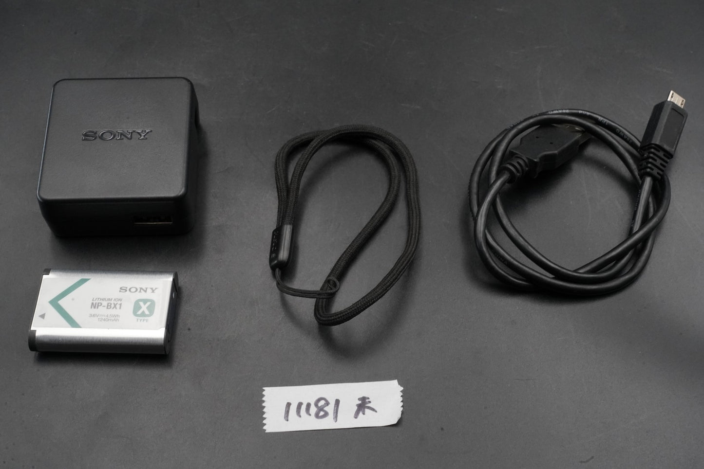 Sony Cyber-shot DSC-RX100M3 III Point Shoot Digital Camera US STOCK #11181