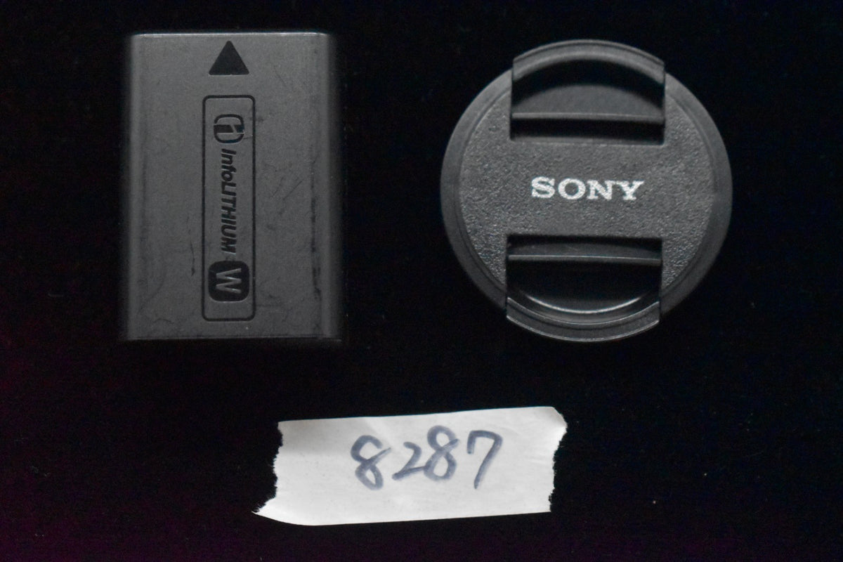 [US Duty Paid] Cámara digital sin espejo Sony Alpha a6000 con lente blanca 8287