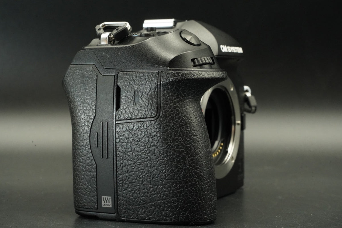 OM SYSTEM OM-1 Mark II Mirrorless Camera -842 cuts- US STOCK #11809