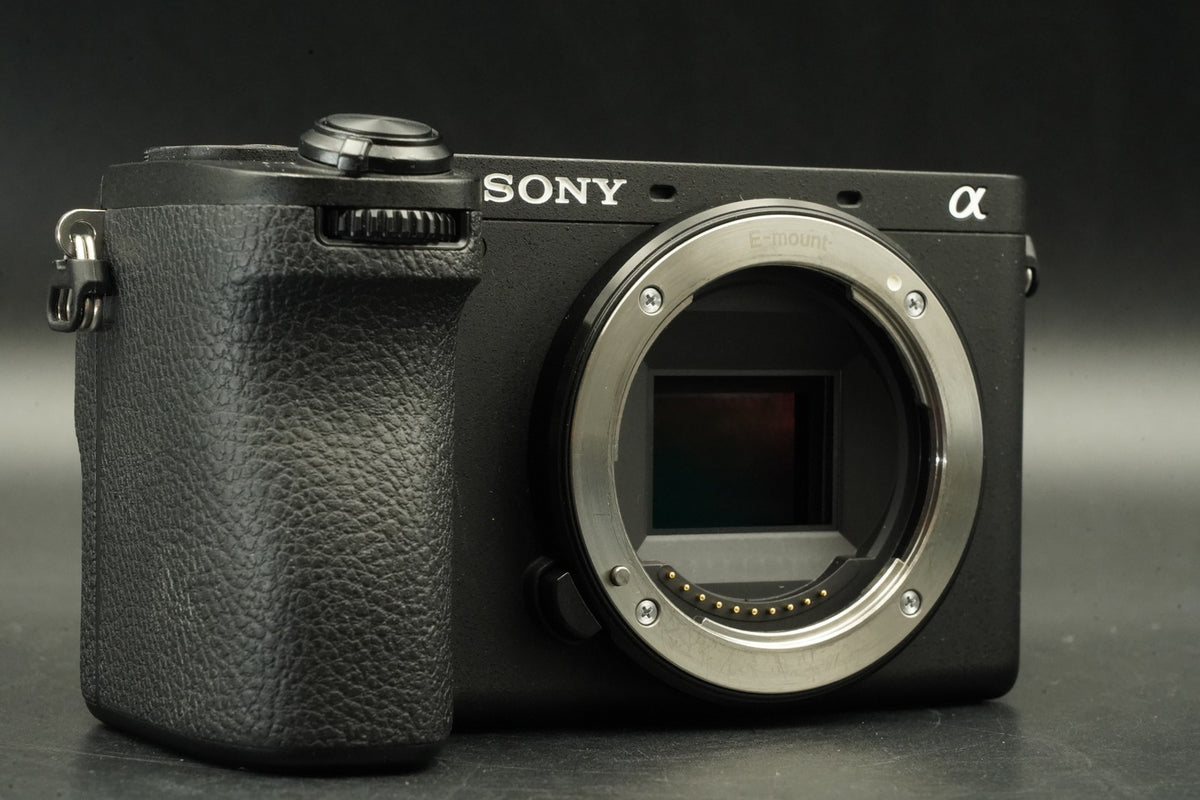 SONY a6700 ILCE-6700 Mirrorless Camera Black -93751 cuts- US STOCK #12300