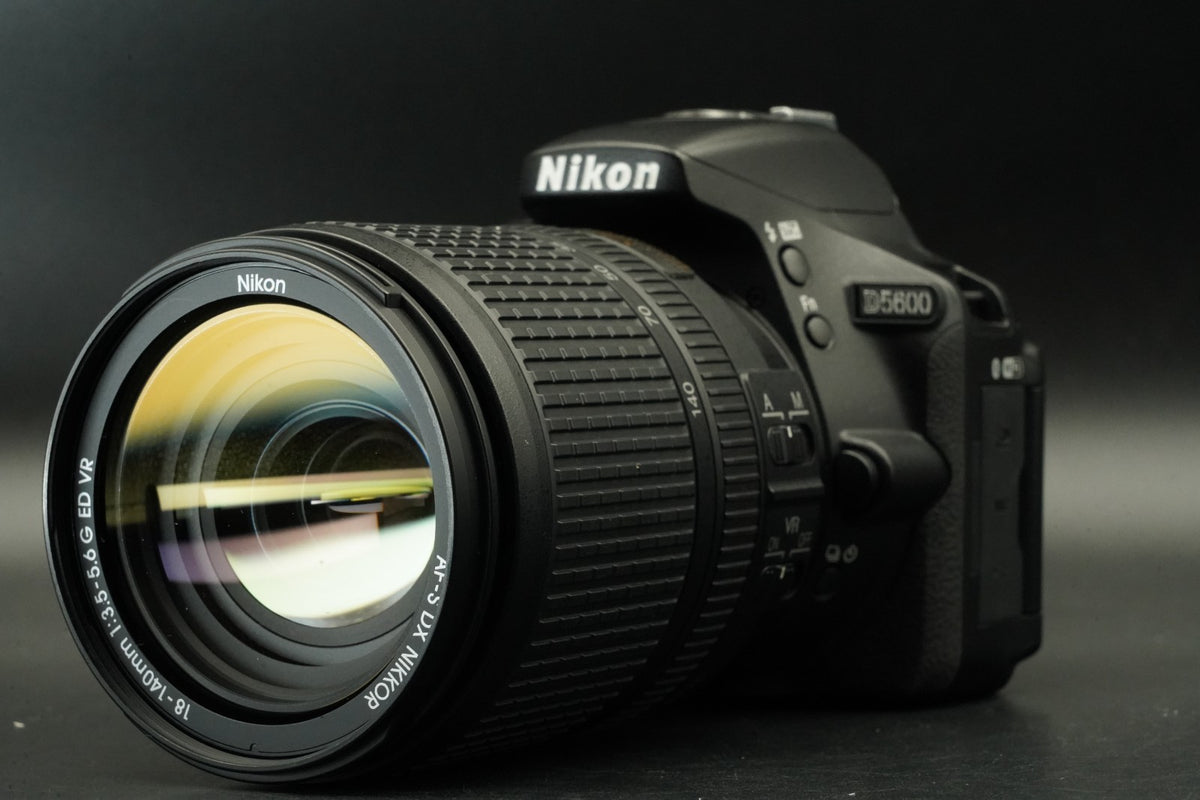 Nikon D5600 DSLR Camera w/ AF-S 18-140mm f/ 3.5-5.6 G ED VR -5172 cuts- #11602