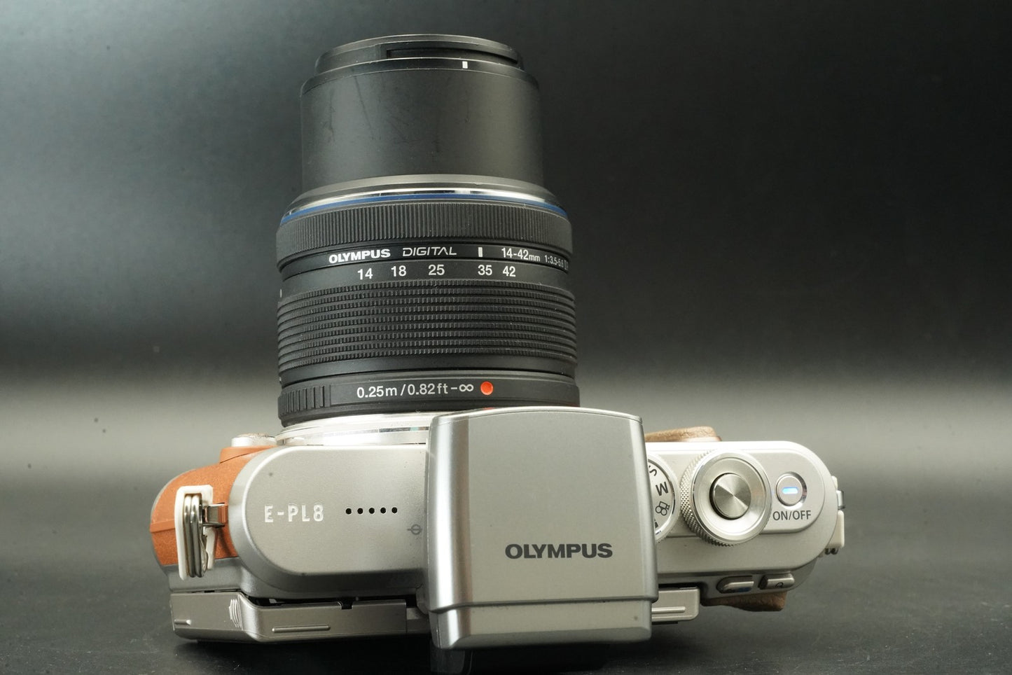 2712 cuts! Olympus E-PL8 Brown w/ 2 lenses Digital Mirrorless Camera 11639