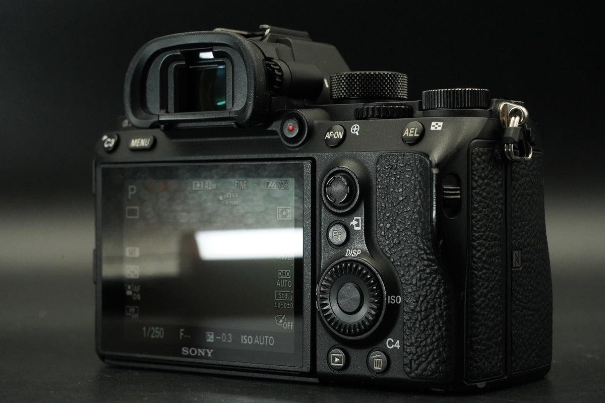 Sony A7R III ILCE-7RM3 Mirrorless digital camera English OK US STOCK #11623