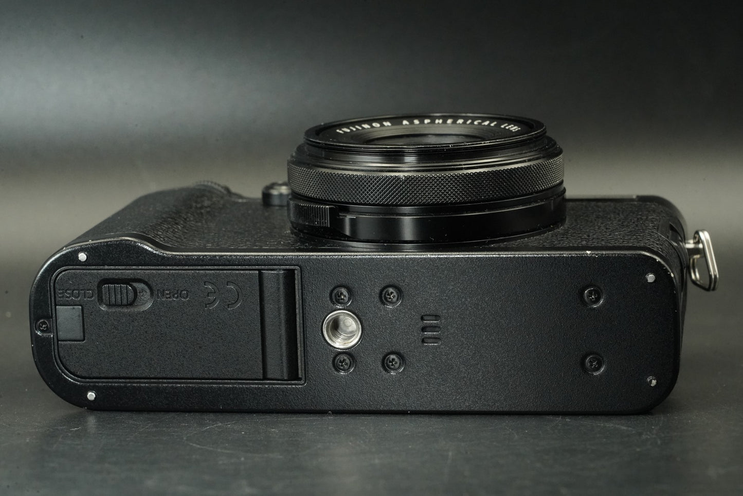 Fujifilm X100F 24.3MP Digital Camera Black -19000 cuts- #11885