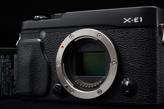 Fujifilm X-E1 16.3MP Digital SLR Camera Body Black US STOCK #9553