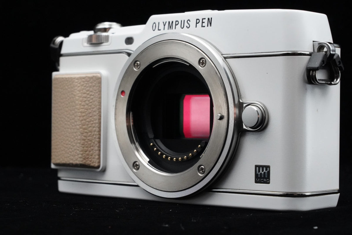 Olympus PEN E-P5 White Body Wifi Digital Camera Japan US STOCK #9454