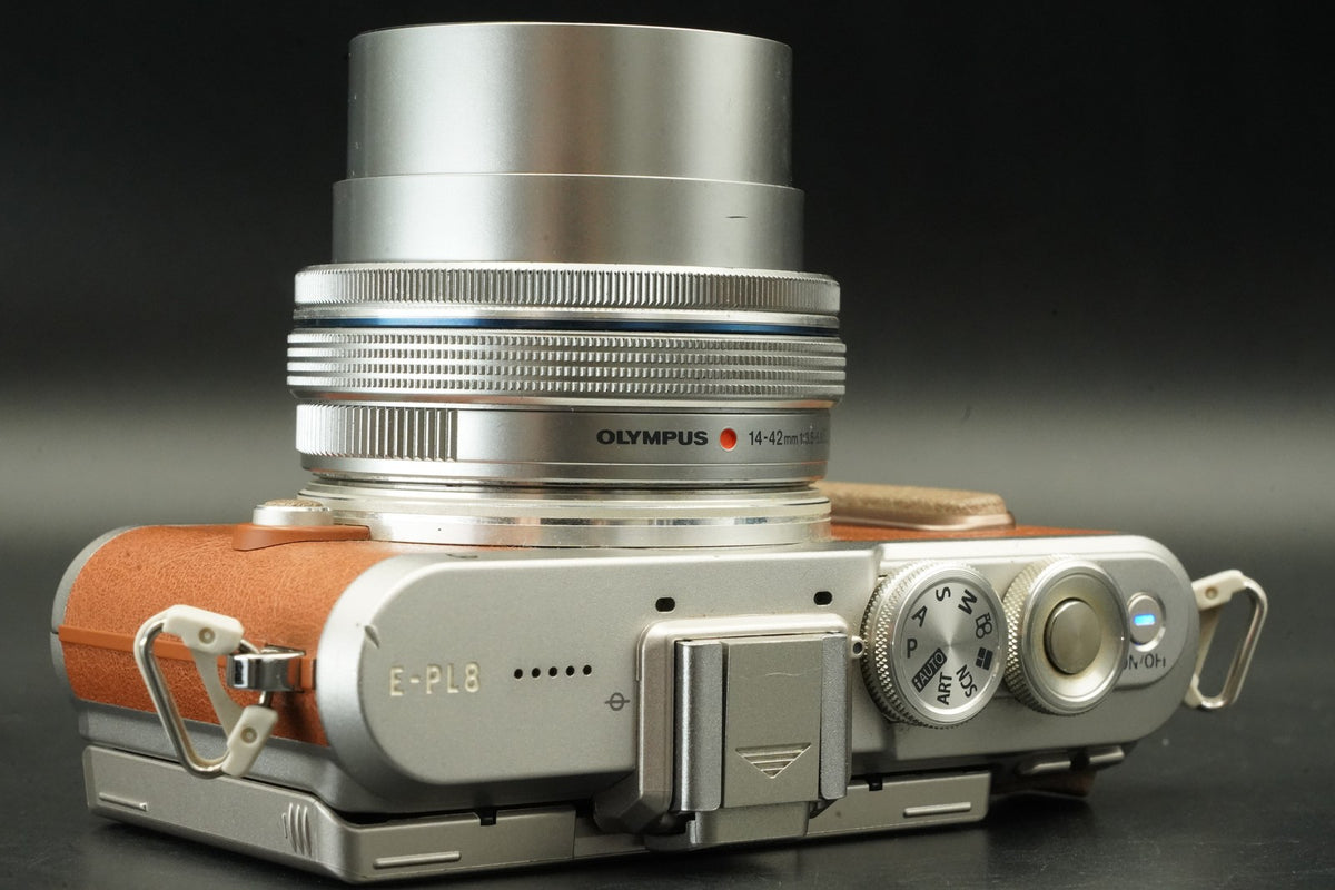 Olympus E-PL8 marrone con 2 obiettivi fotocamera digitale mirrorless US STOCK...